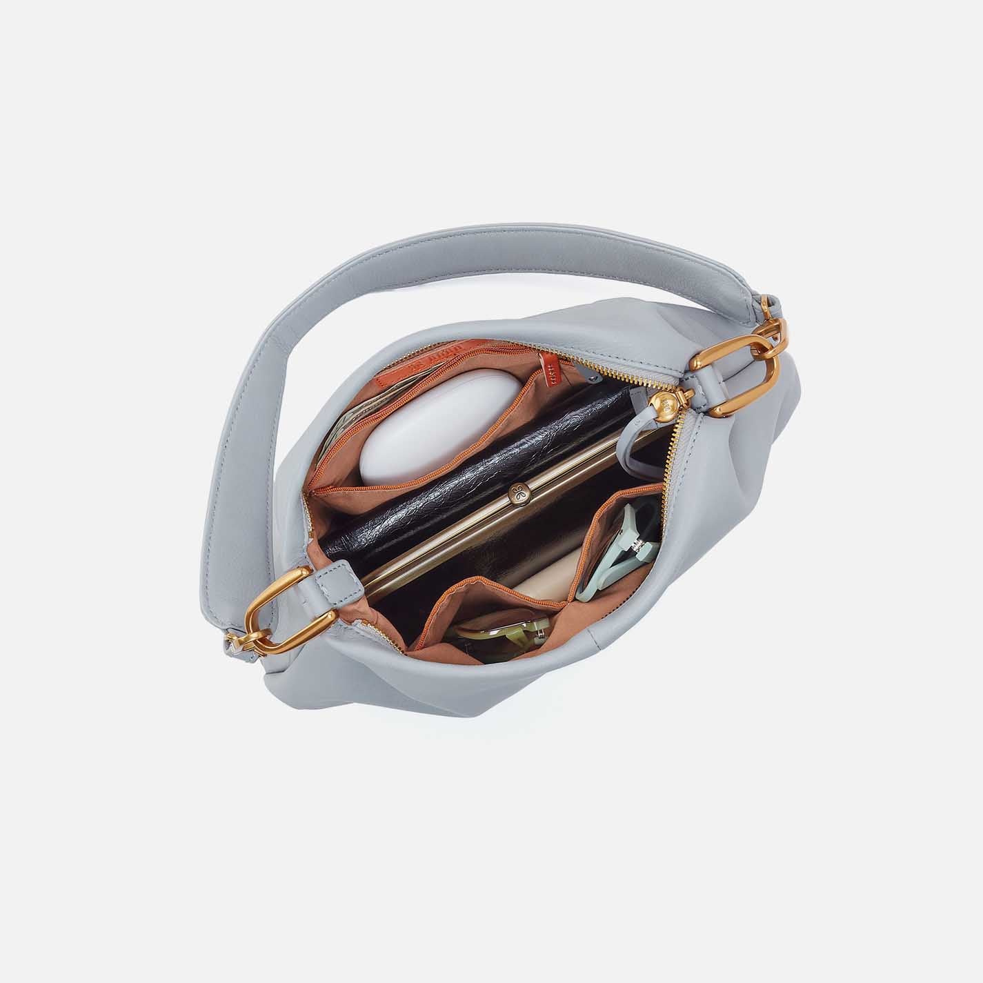 Advance Shoulder Bag in Pebbled Leather - Indigo Cloud - Image 4