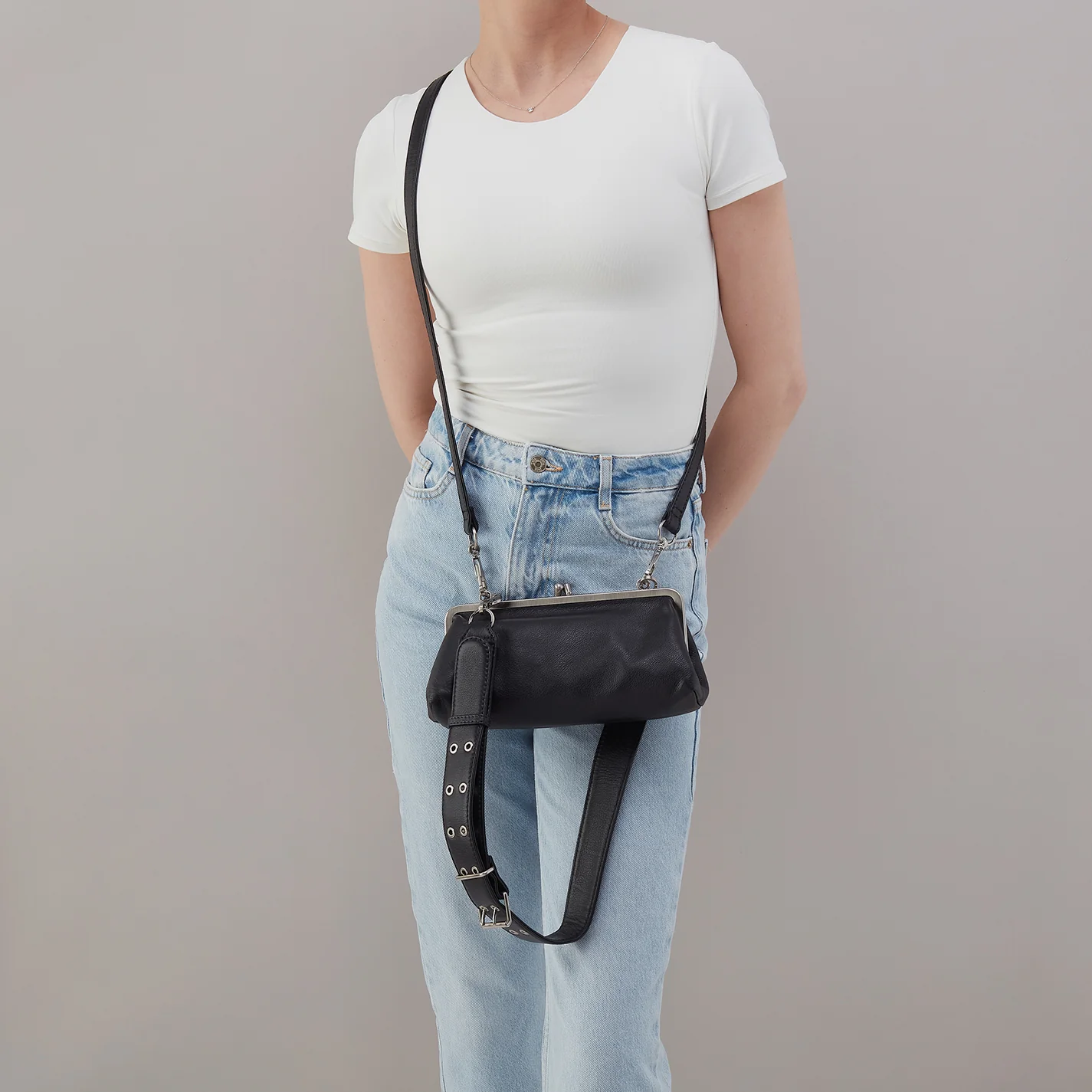 Alba Frame Small Shoulder Bag in Pebbled Leather - Black - Image 6