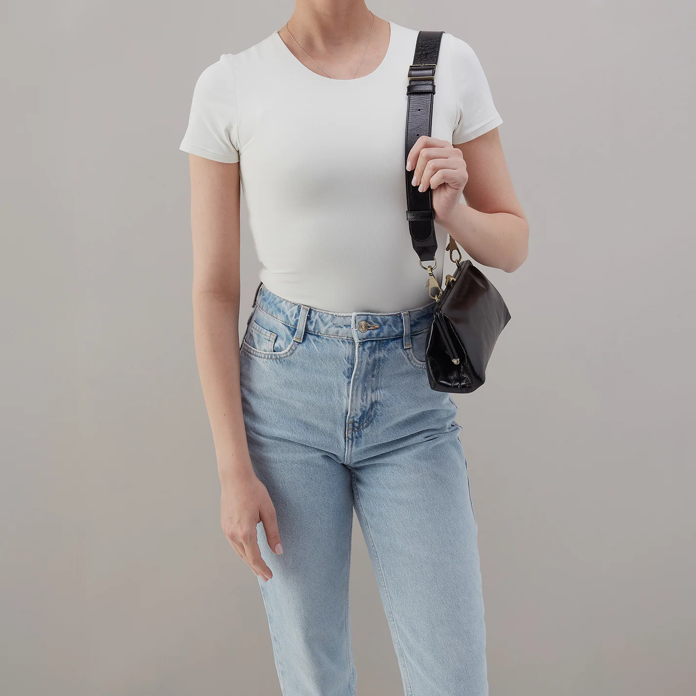 Alba Frame Small Shoulder Bag in Polished Leather - Black - Image 3