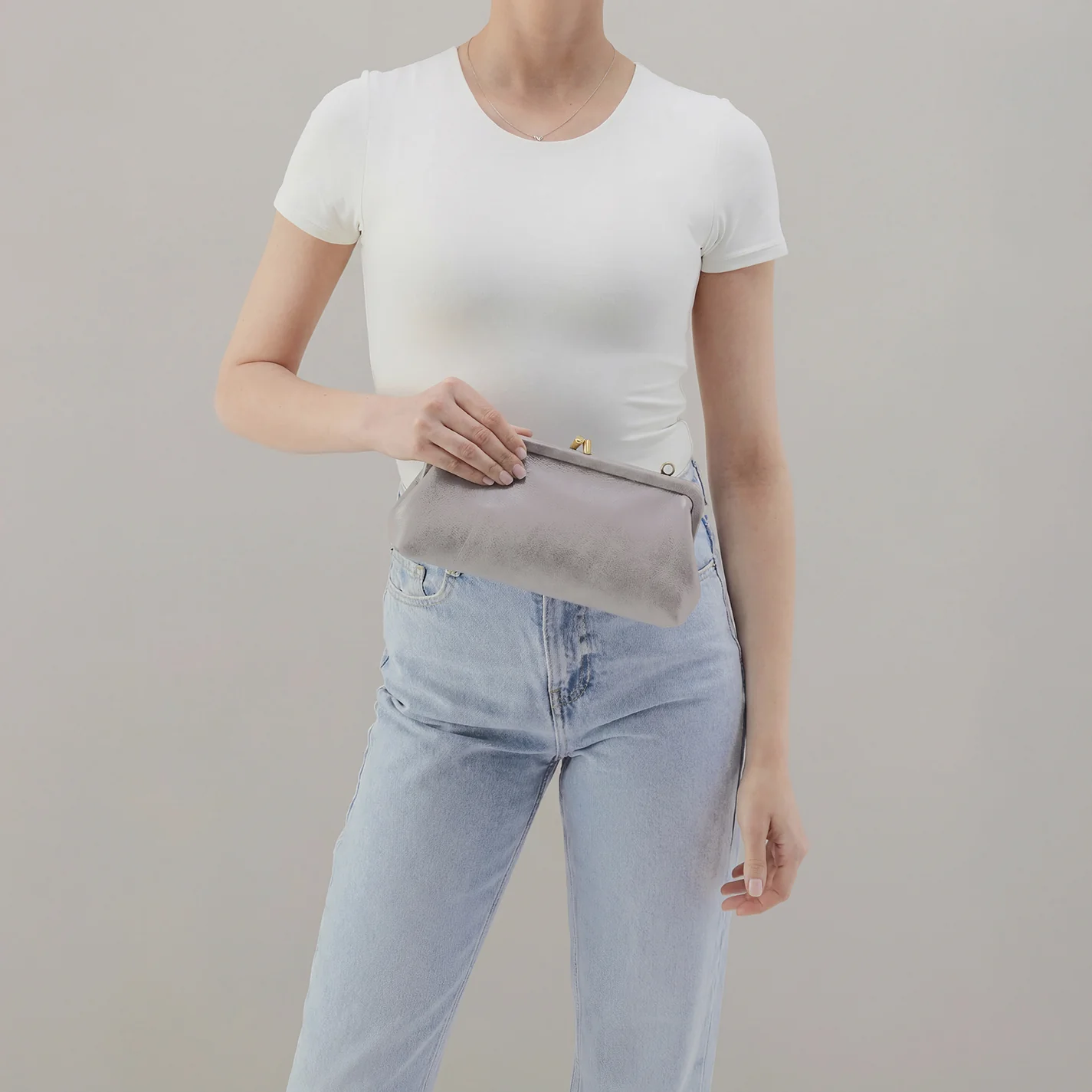 Alba Frame Small Shoulder Bag in Polished Leather - Light Grey - Image 6