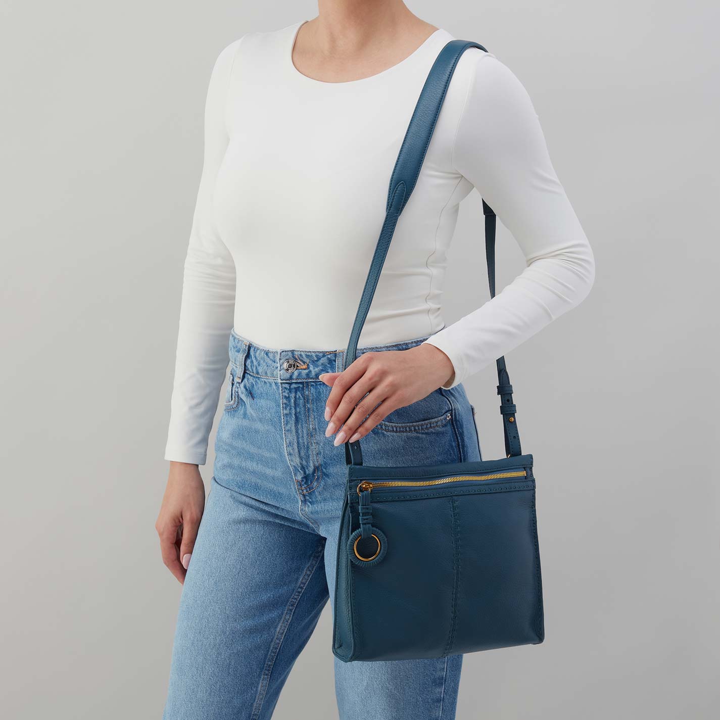 Austin Medium Crossbody in Pebbled Leather - Peacock Feather - Image 2