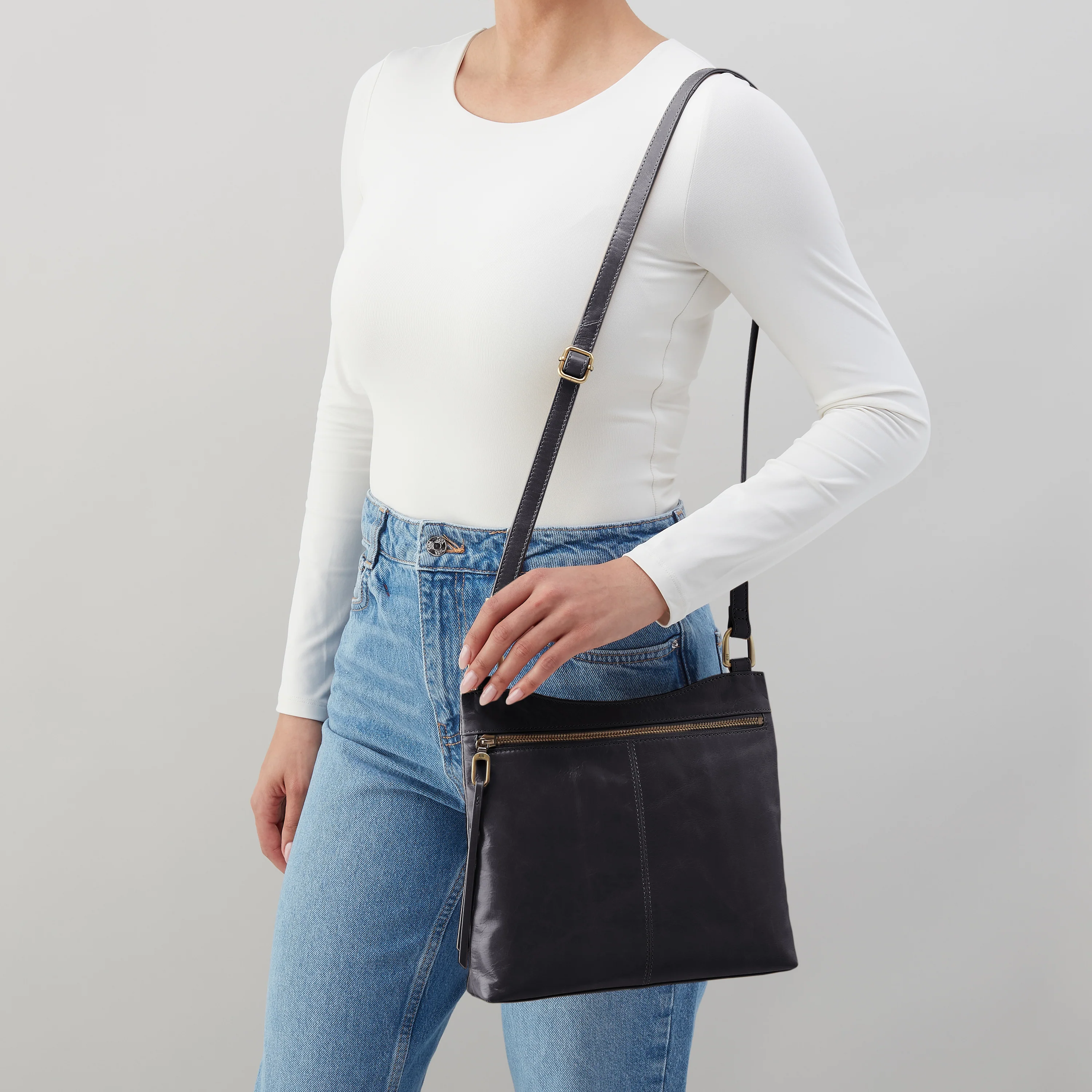Cambel Crossbody In Polished Leather - Black - Image 3