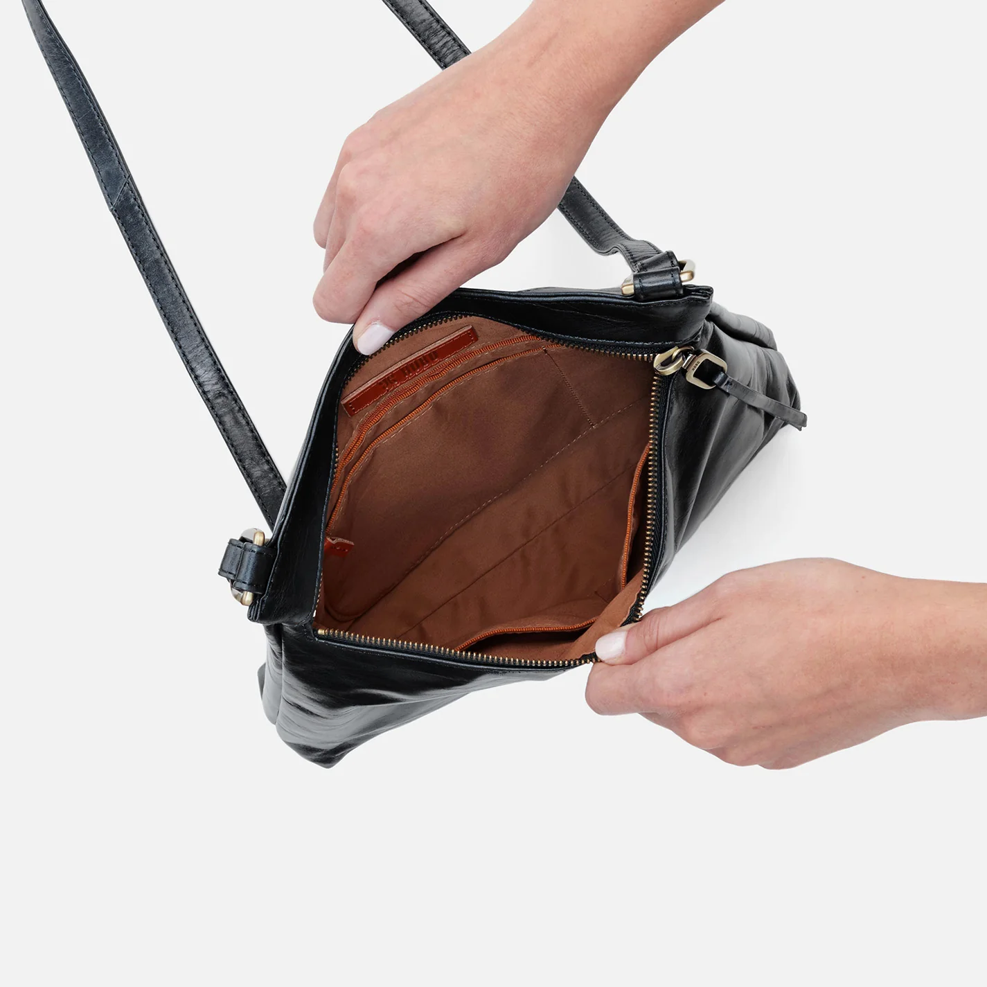 Cambel Crossbody In Polished Leather - Black - Image 4