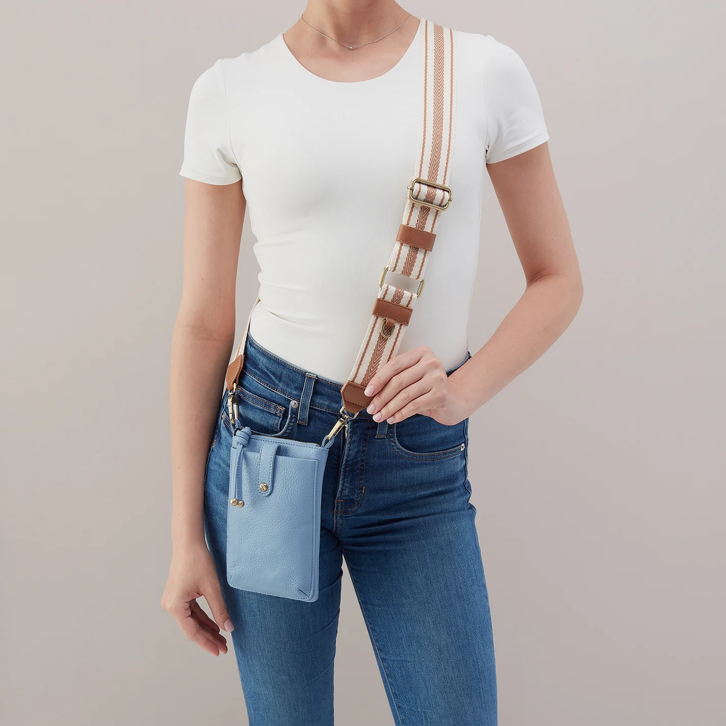 Cass Phone Crossbody In Pebbled Leather - Seabreeze - Image 2