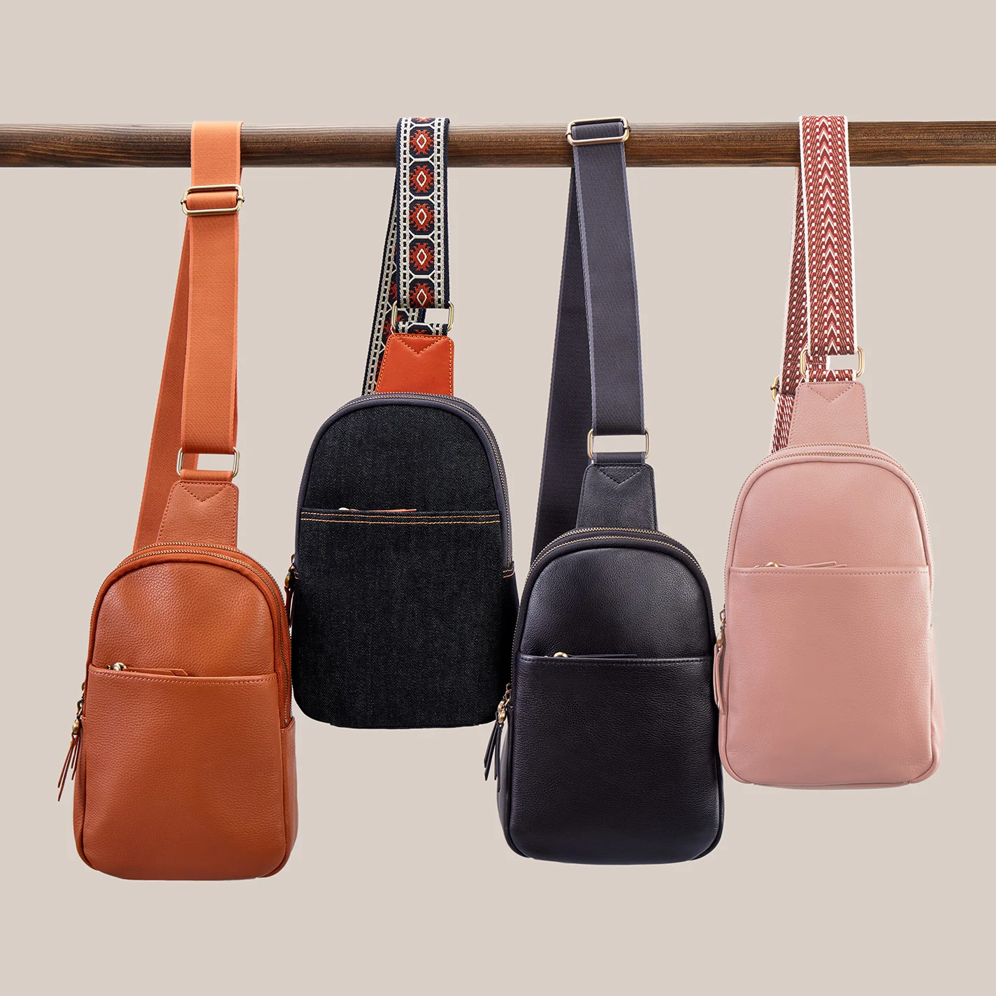 Cass Sling In Pebbled Leather - Black - Image 2