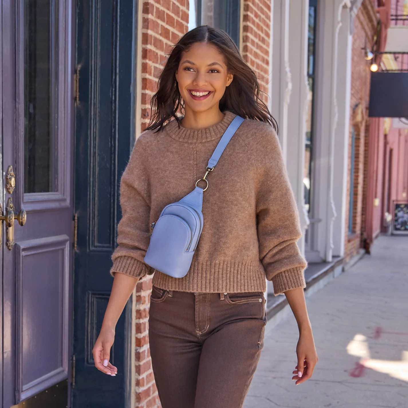 Cass Small Sling In Pebbled Leather - Seabreeze - Image 2