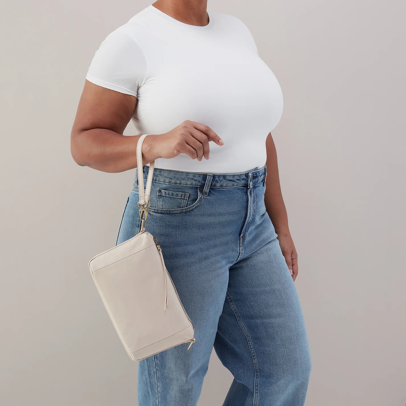 Darcy Carry-All Crossbody In Polished Leather - Pale Flax - Image 6