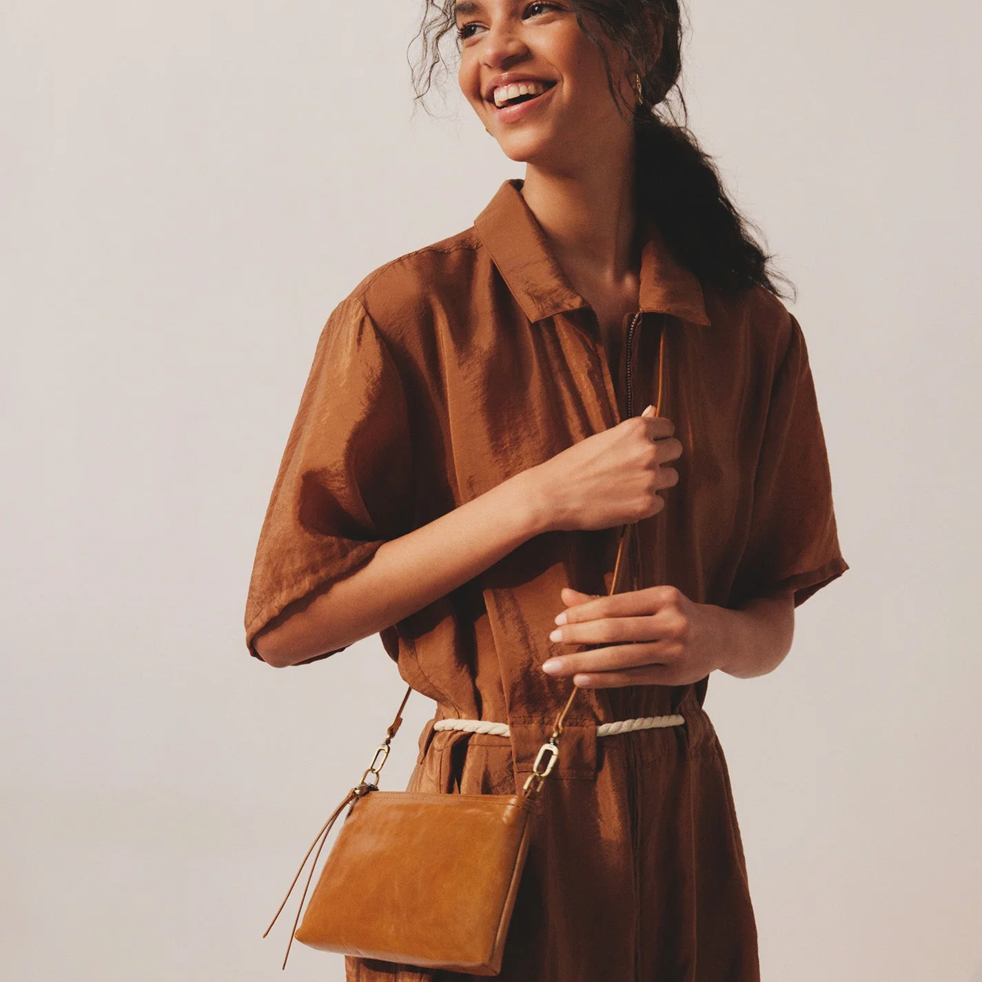 Darcy Crossbody In Polished Leather - Truffle - Image 3