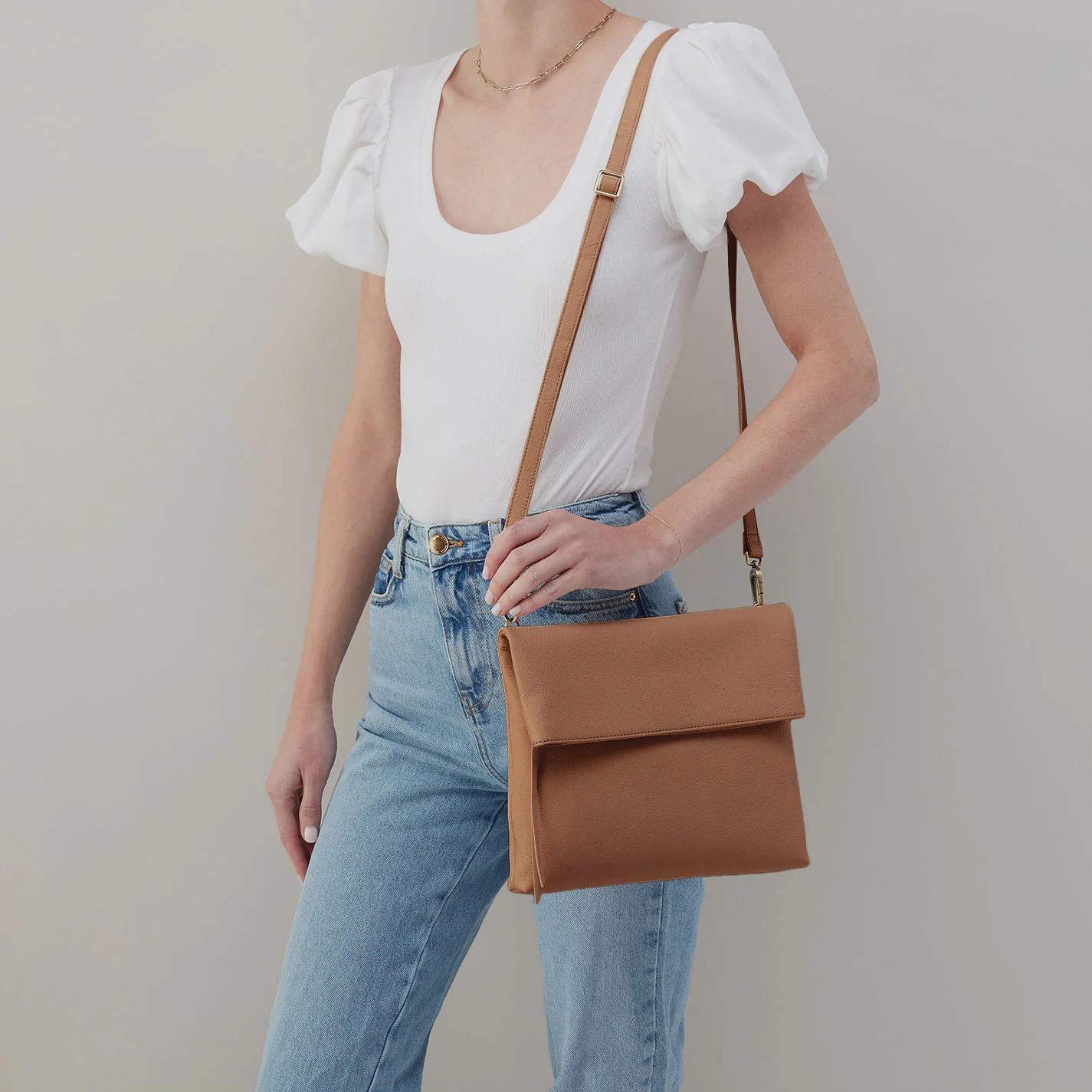 Draft Crossbody In Pebbled Leather - Brown Sugar - Image 2
