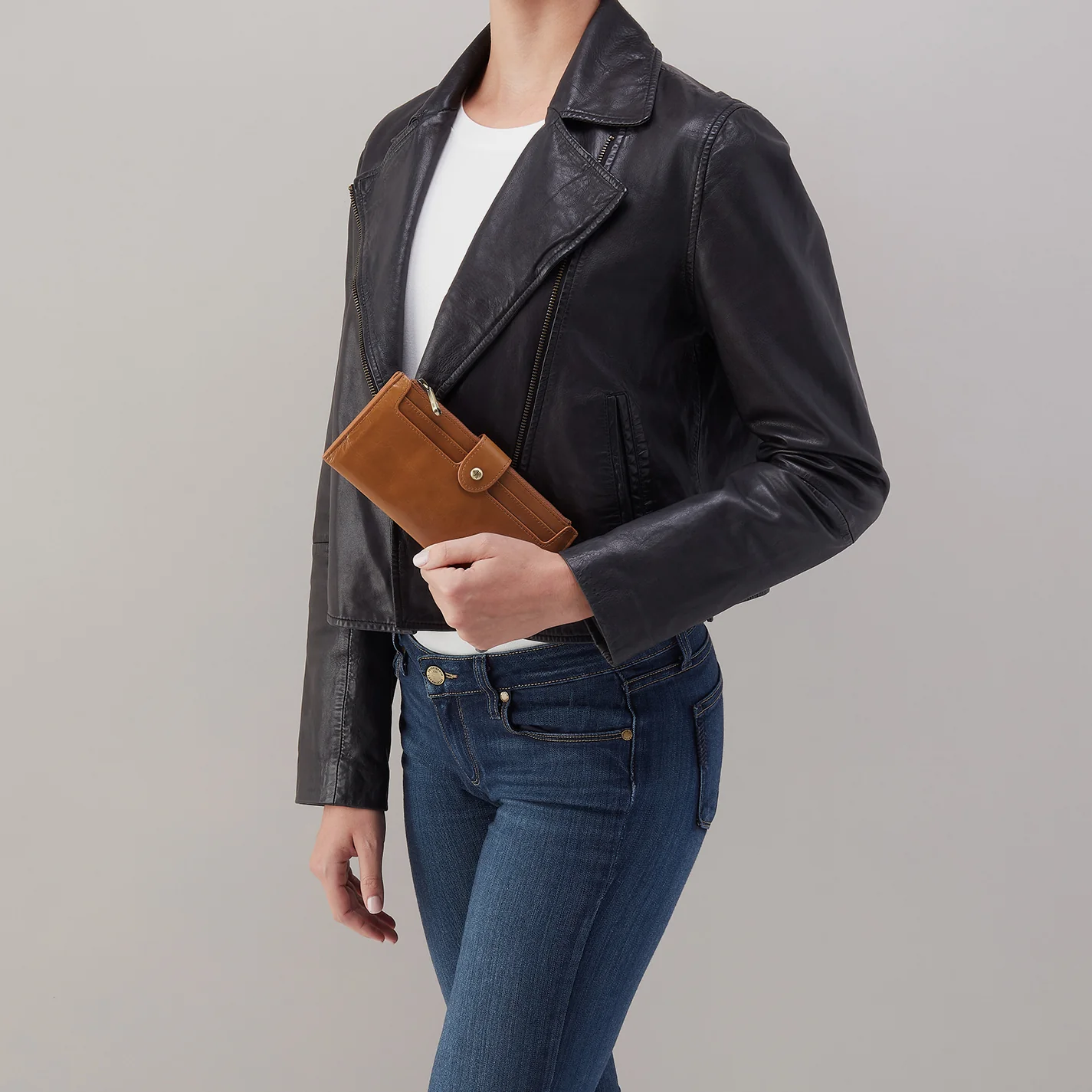Dunn Continental Wallet In Polished Leather - Truffle - Image 2