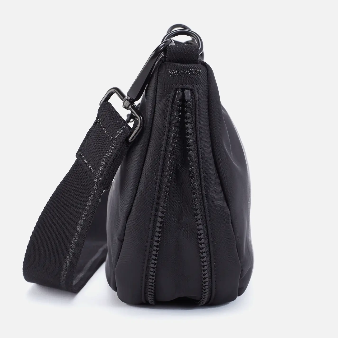 EVERY WEAR Crossbody in CaRefiber recycled nylon - Jet - Image 10