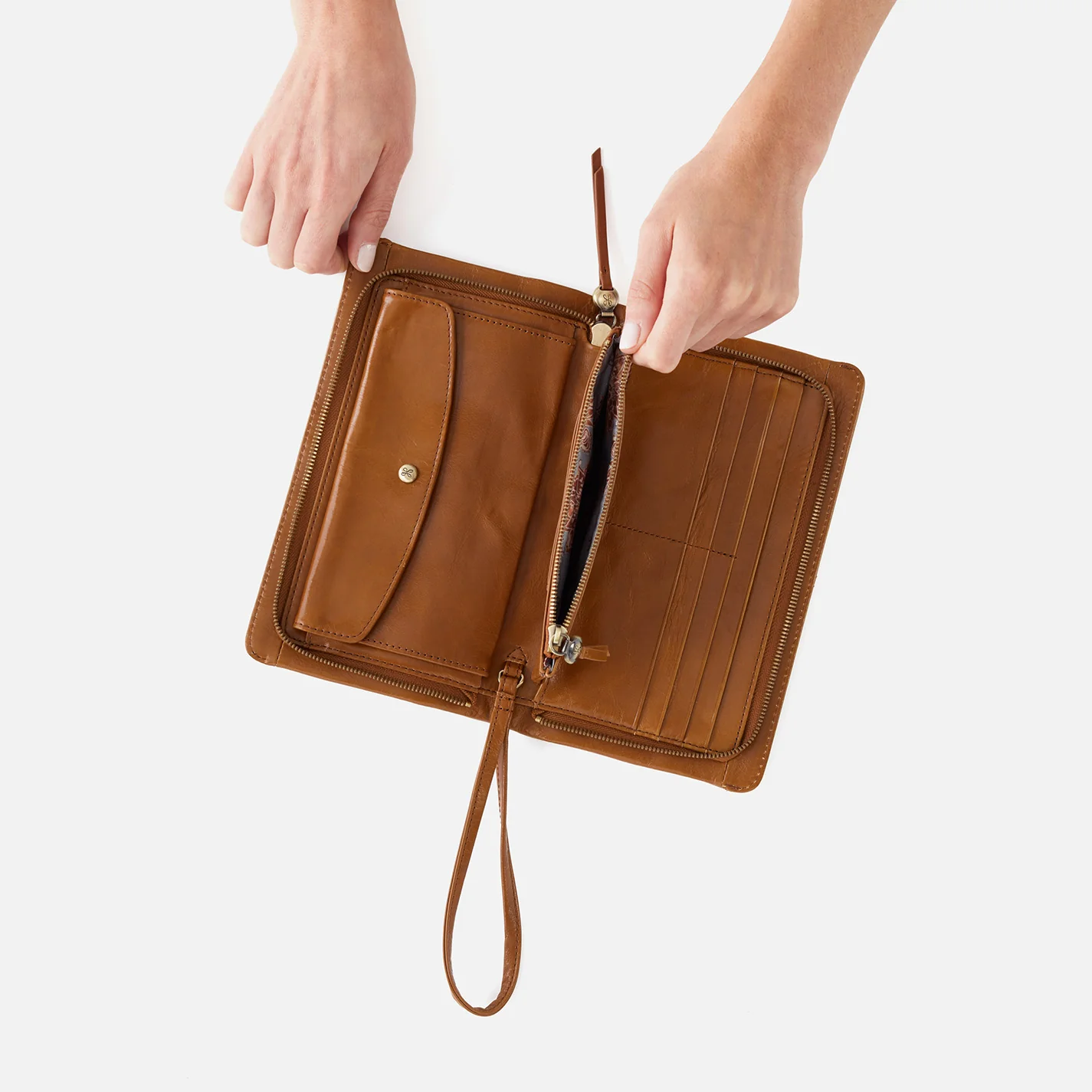 Evolve Wristlet In Polished Leather - Truffle - Image 4