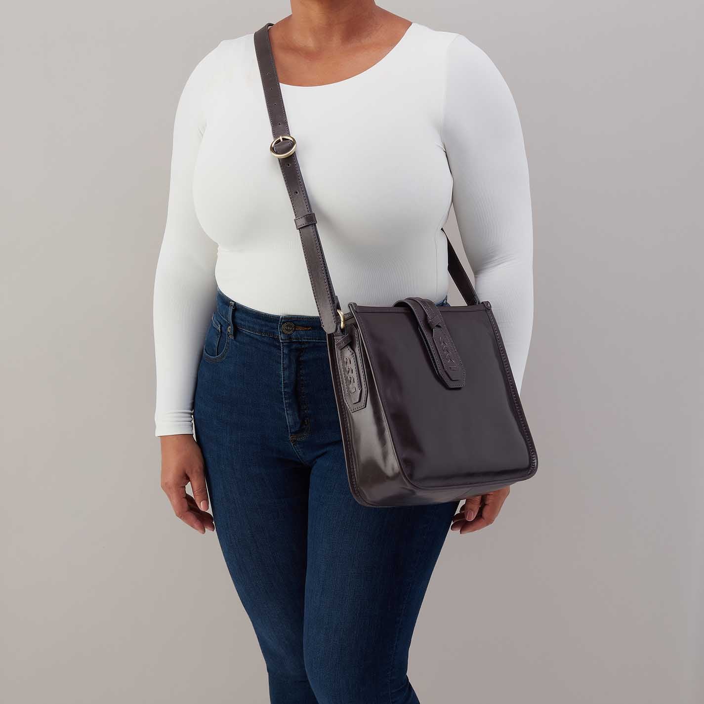Expedition Medium Crossbody in Patina Leather - Flintrock - Image 2