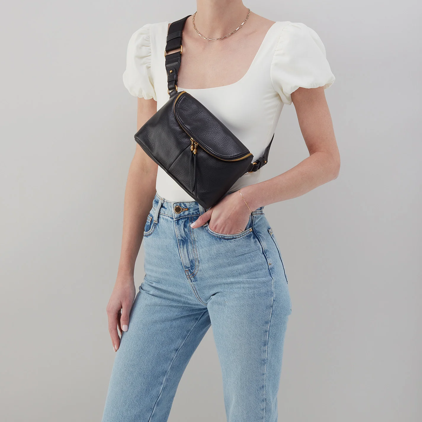 Fern Large Belt Bag in Pebbled Leather - Warm Honey - Image 2