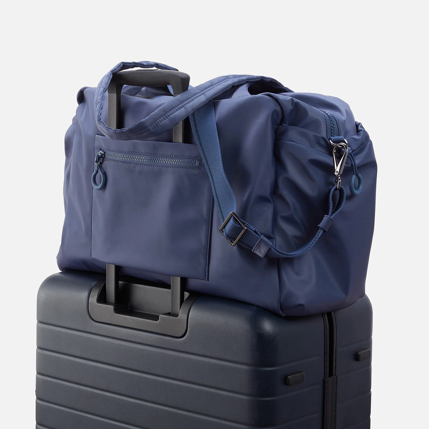 GET AWAY Duffle in CaRefiber recycled nylon - Jet - Image 11