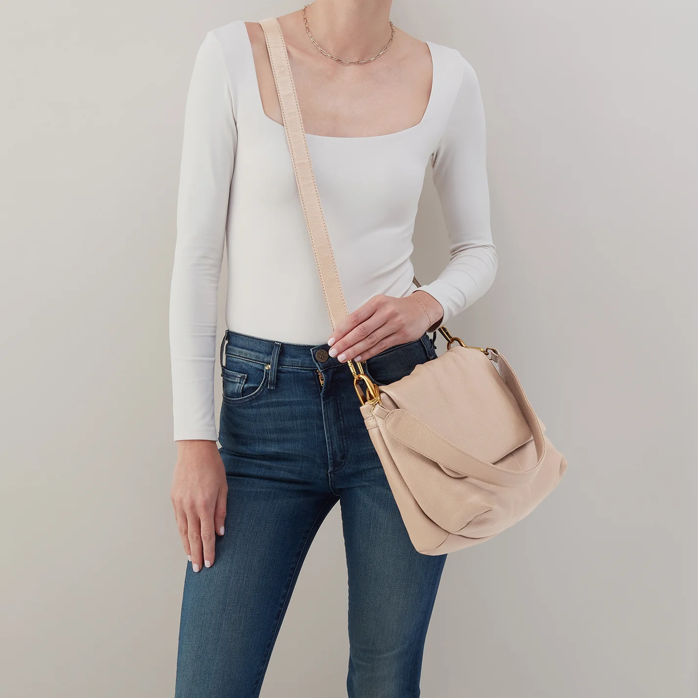Harley Convertible Shoulder Bag In Pebbled Leather - Stonewash - Image 2