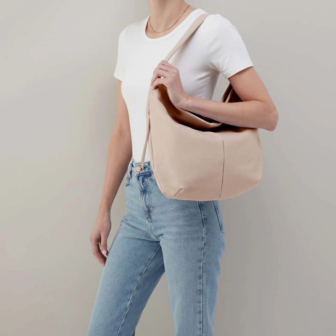 Harley Hobo In Pebbled Leather - Stonewash - Image 2