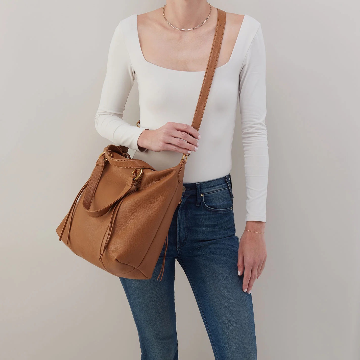 Harley Satchel In Pebbled Leather - Warm Honey - Image 3
