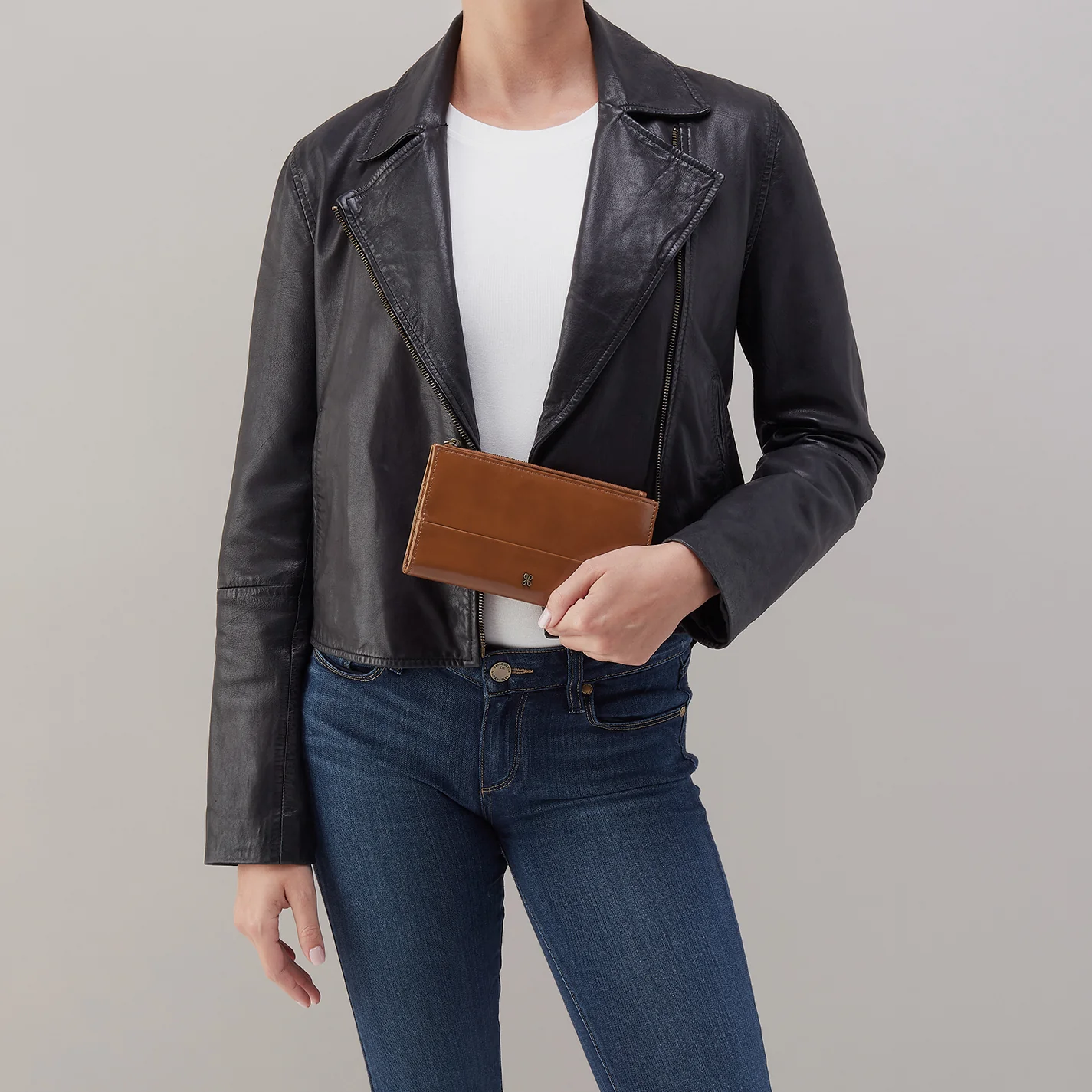 Jill Large Bifold Wallet In Polished Leather - Truffle - Image 2