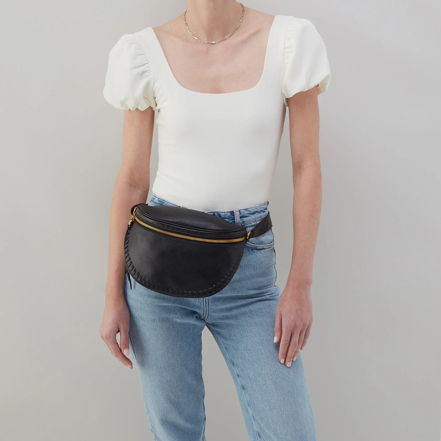 Juno Belt Bag In Pebbled Leather - Black - Image 5