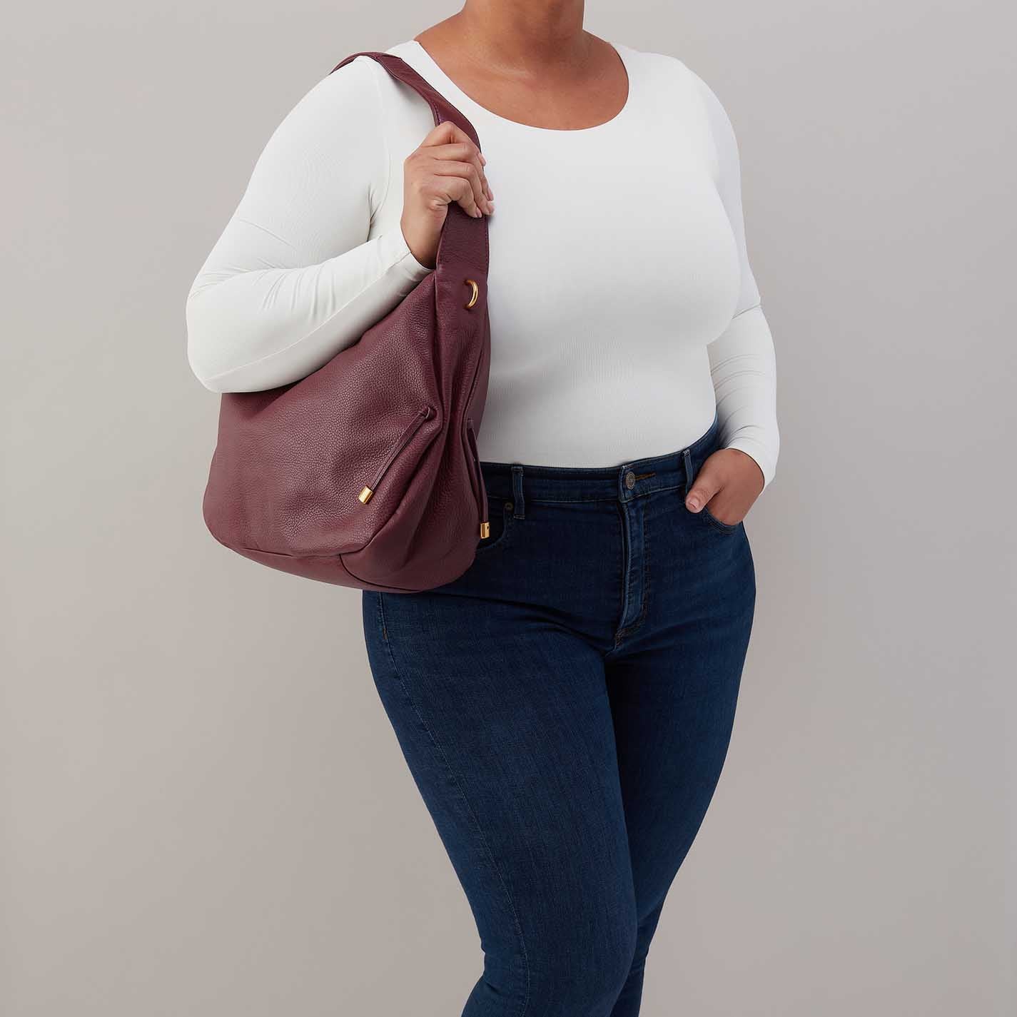 Kori Hobo in Pebbled Leather - Mulberry Glaze - Image 3