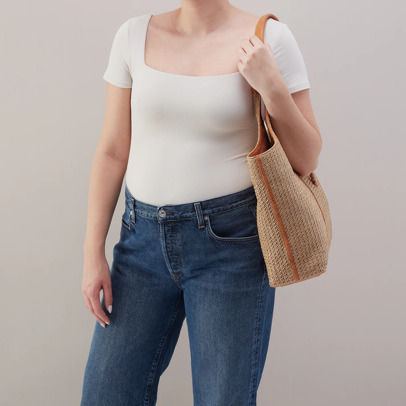 La Jolla Tote In Woven Straw - Meadow Woven Straw - Image 3