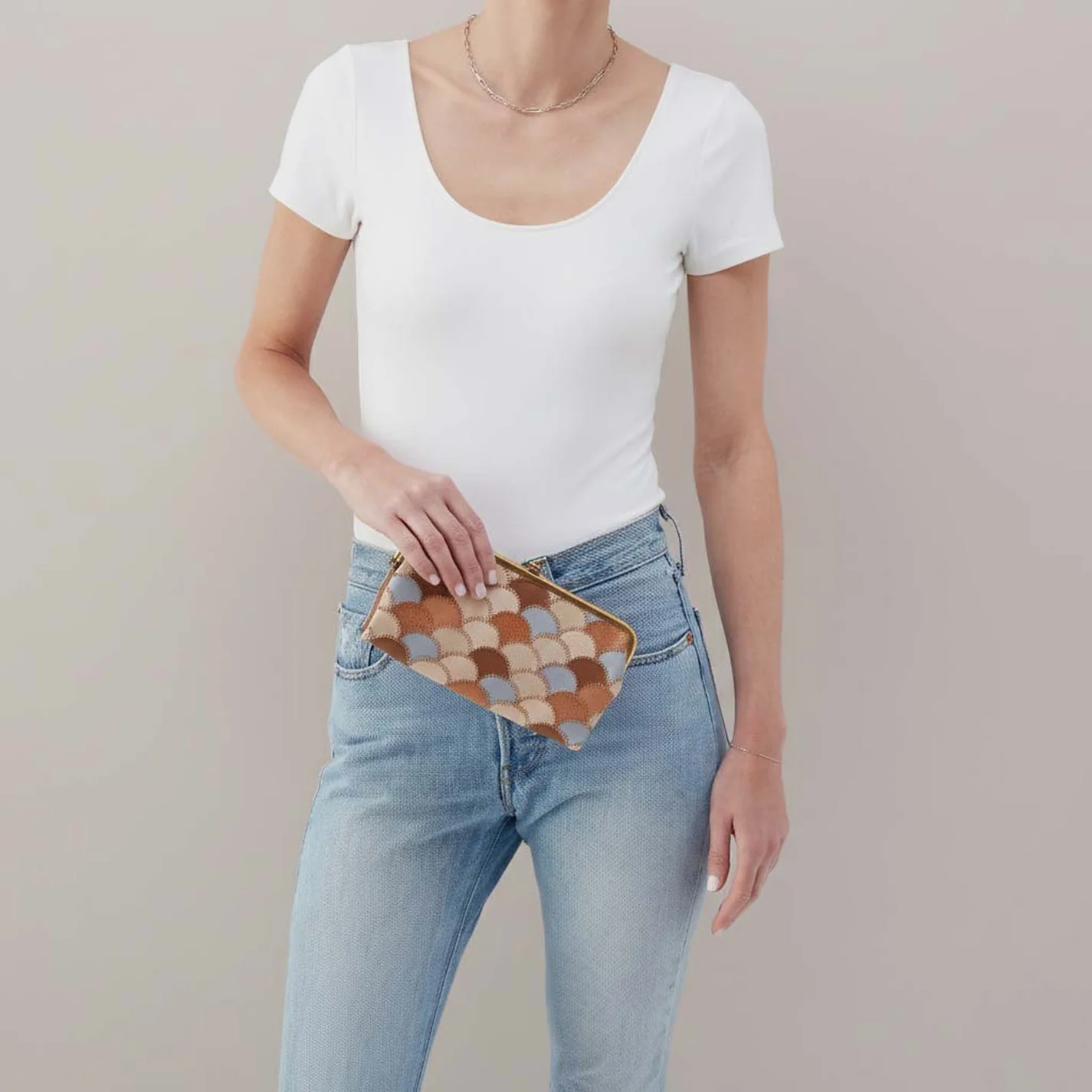 Lauren Clutch-Wallet In Pebbled Leather - Timber Brown - Image 3