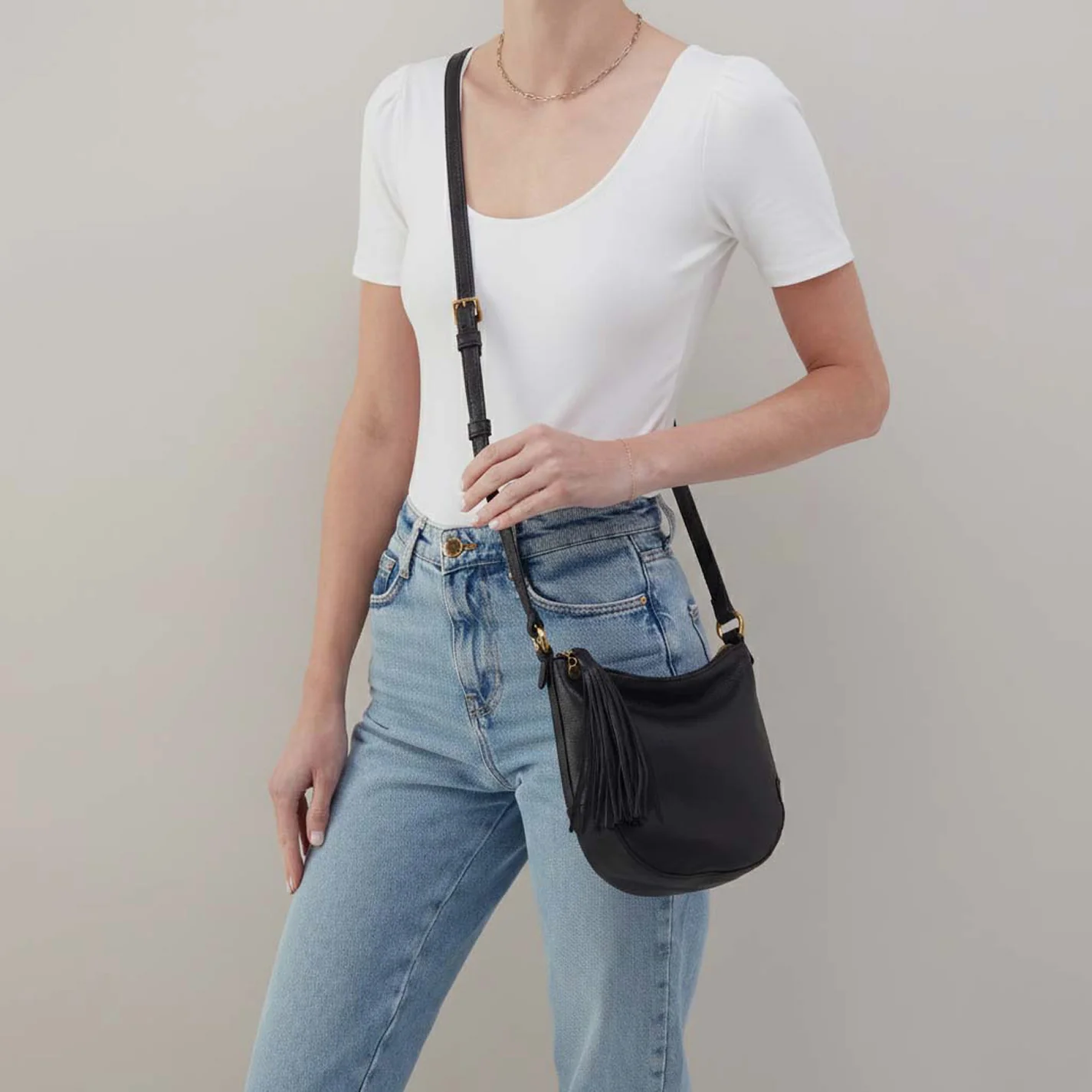 Lexi Crossbody In Pebbled Leather - Black - Image 2