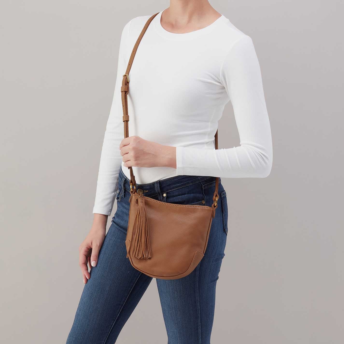Lexi Crossbody In Pebbled Leather - Timber Brown - Image 2