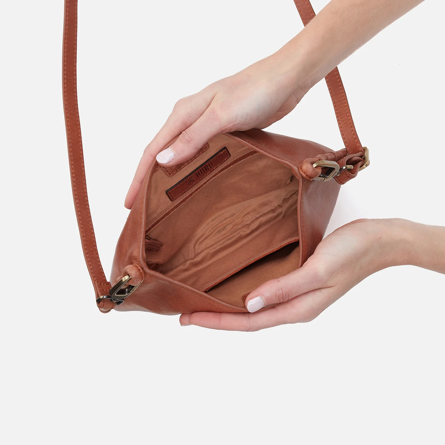 Phoebe Crossbody In Smooth Leather - Saddle - Image 3