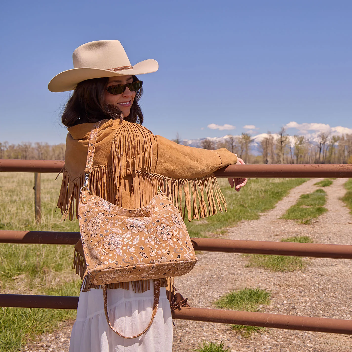 Pier Shoulder Bag in Printed Leather - Country Road Bloom - Image 2