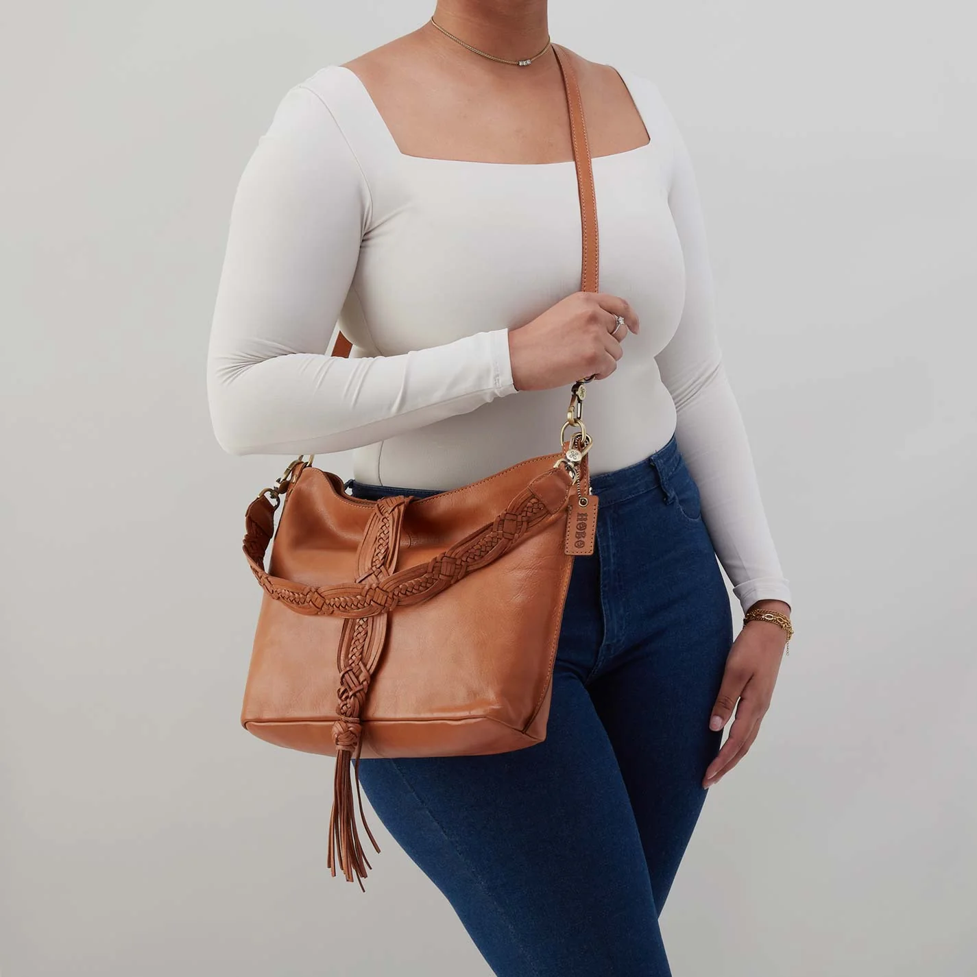 Pier Shoulder Bag in Washed Leather - Harvest Wheat - Image 3