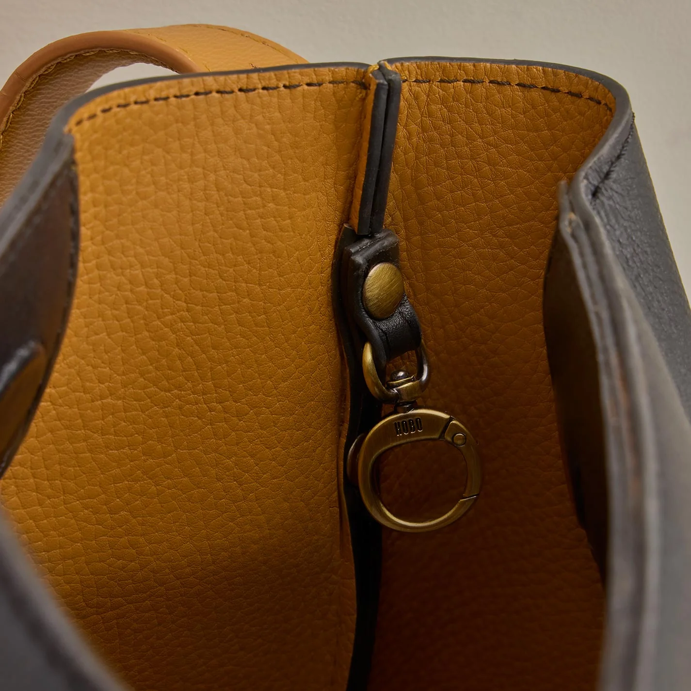 Rayna Shoulder Bag in Double-Faced Leather - Black - Image 8