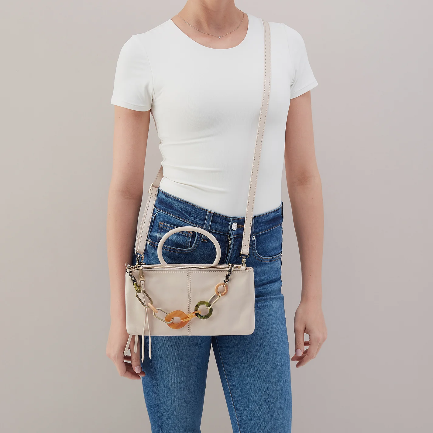 Sable Crossbody With Charm In Polished Leather - Pale Flax - Image 2