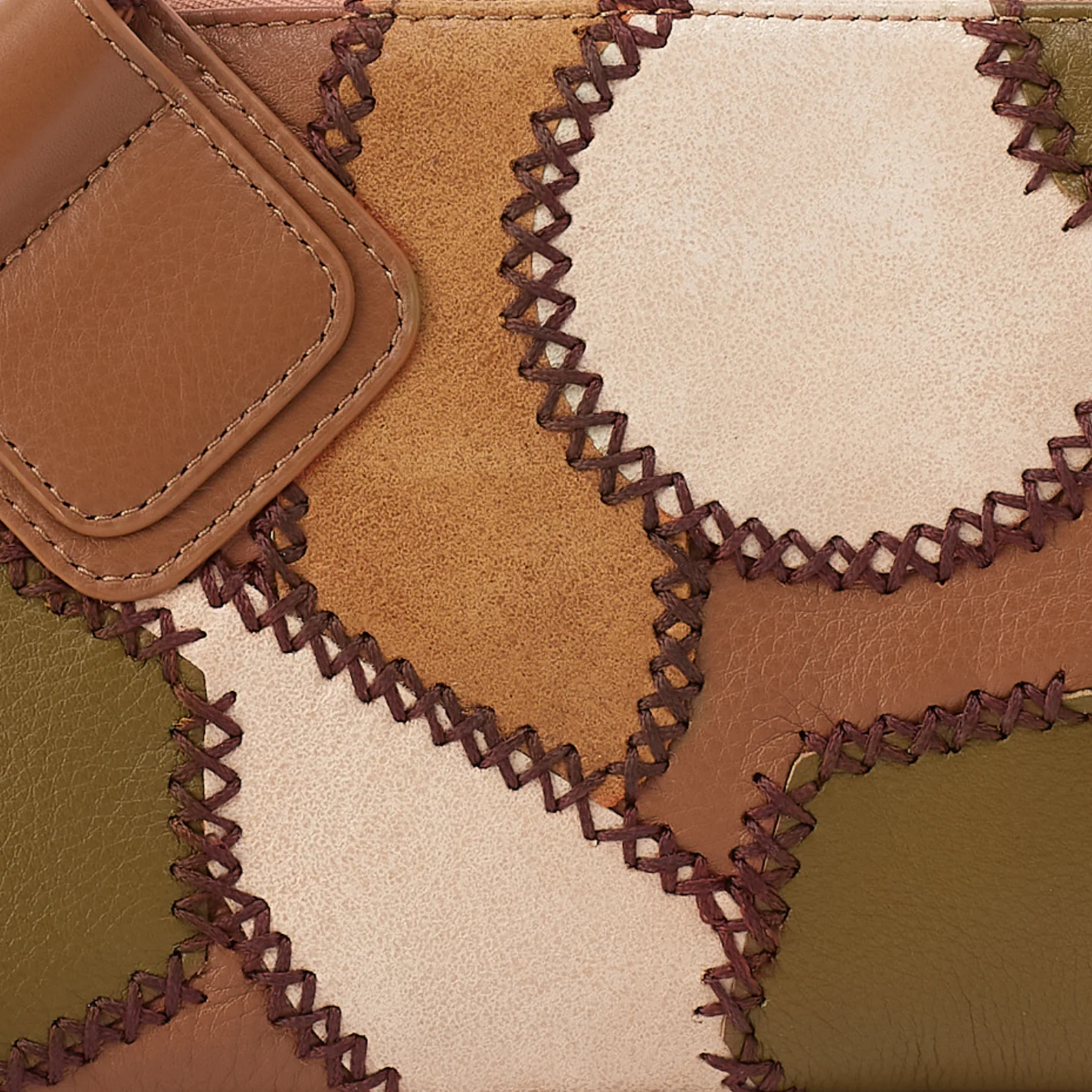 Sable Wristlet In Pebbled Leather - Timber Brown - Image 6