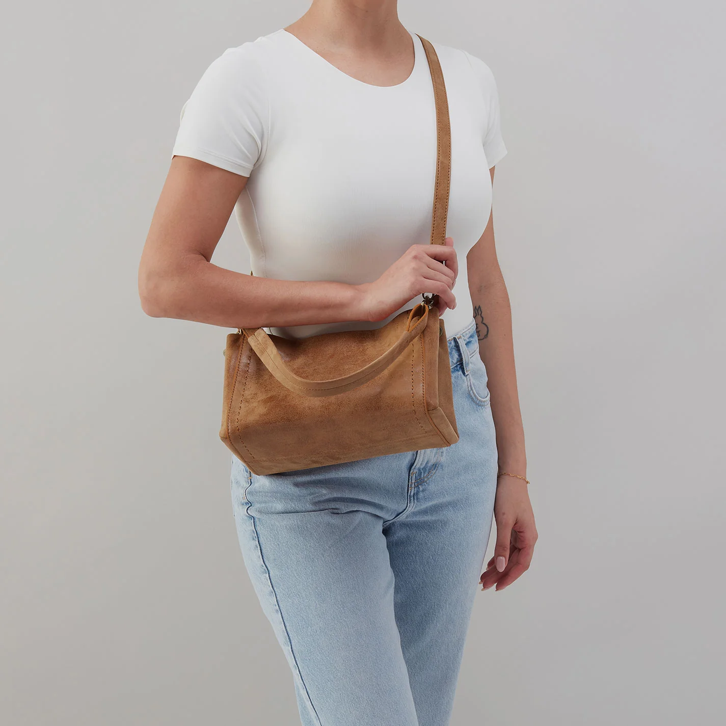 Seneca Shoulder Crossbody In Buffed Leather - Whiskey - Image 3
