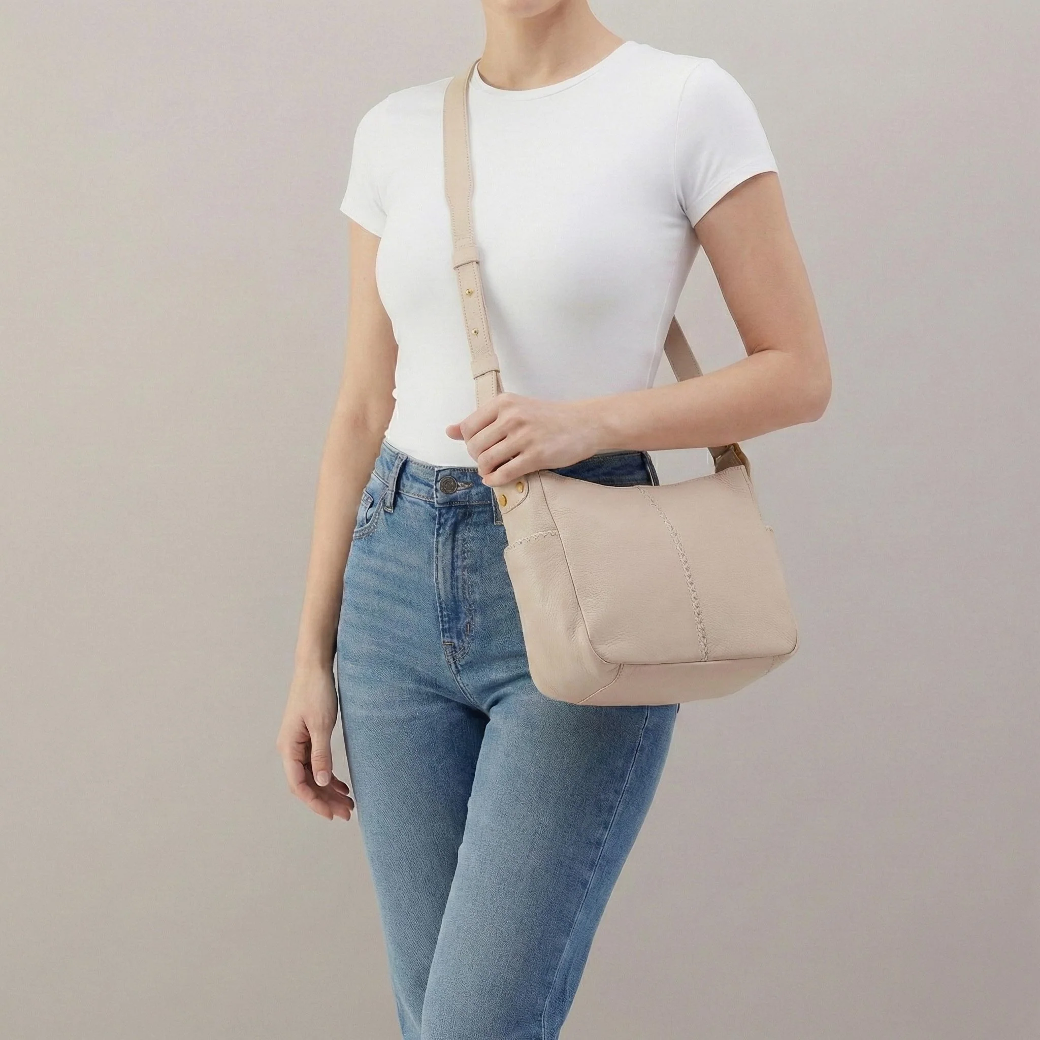 Sheila Crossbody In Pebbled Leather - Stonewash - Image 3