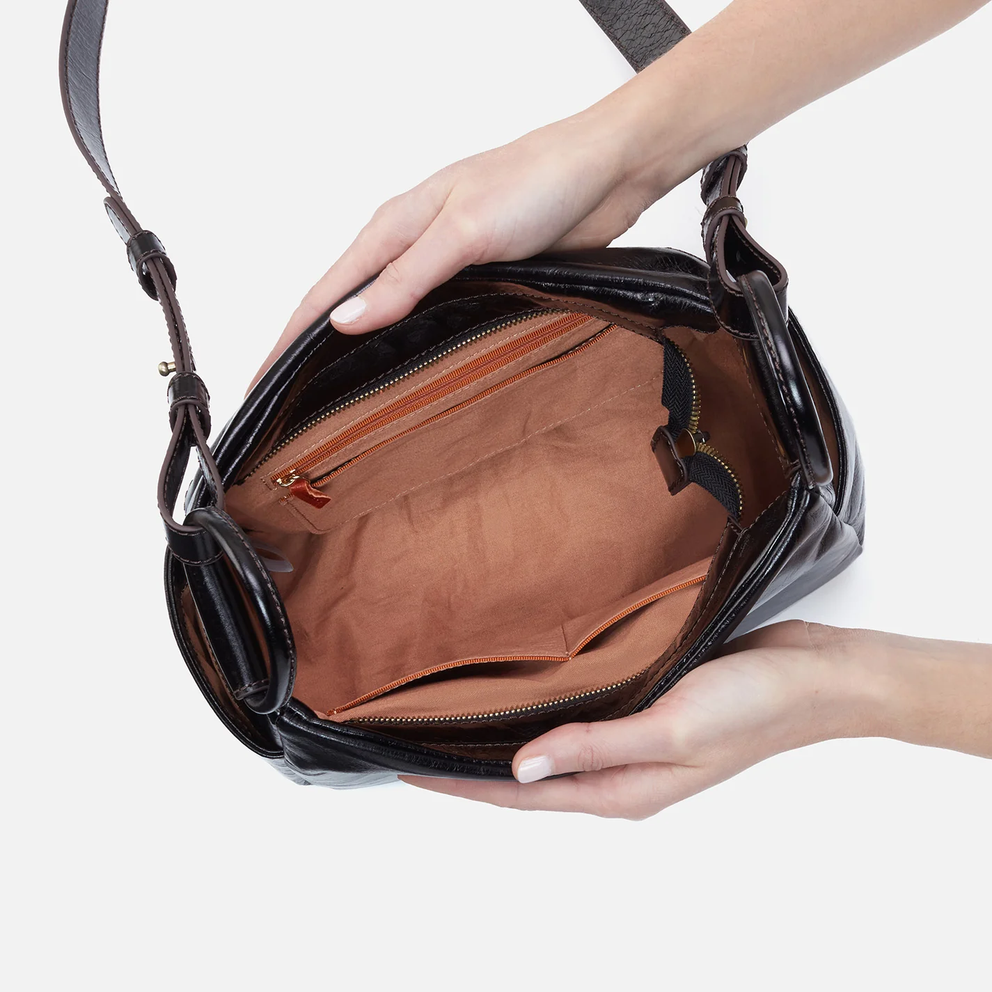 Sheila Crossbody In Polished Leather - Black - Image 3