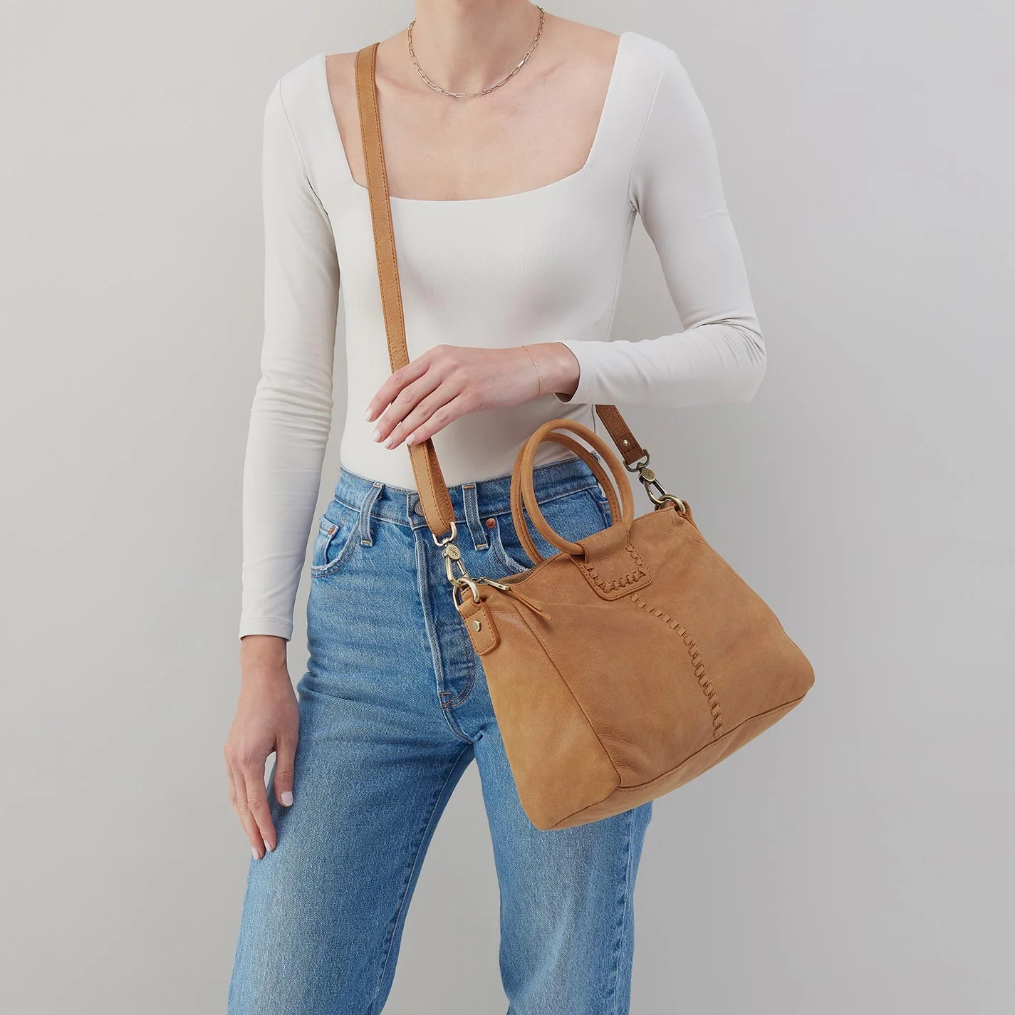 Sheila Medium Satchel In Buffed Leather - Whiskey - Image 3