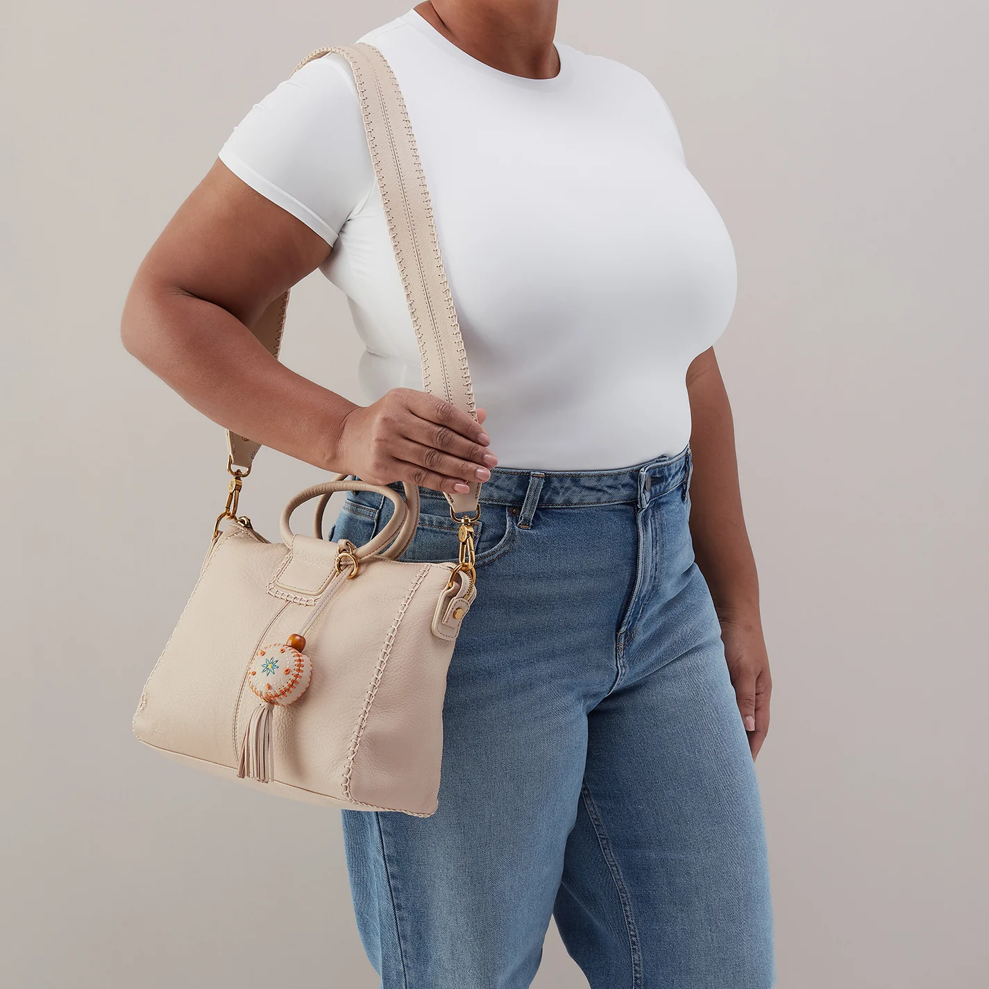 Sheila Medium Satchel With Charm In Pebbled Leather - Stonewash - Image 3