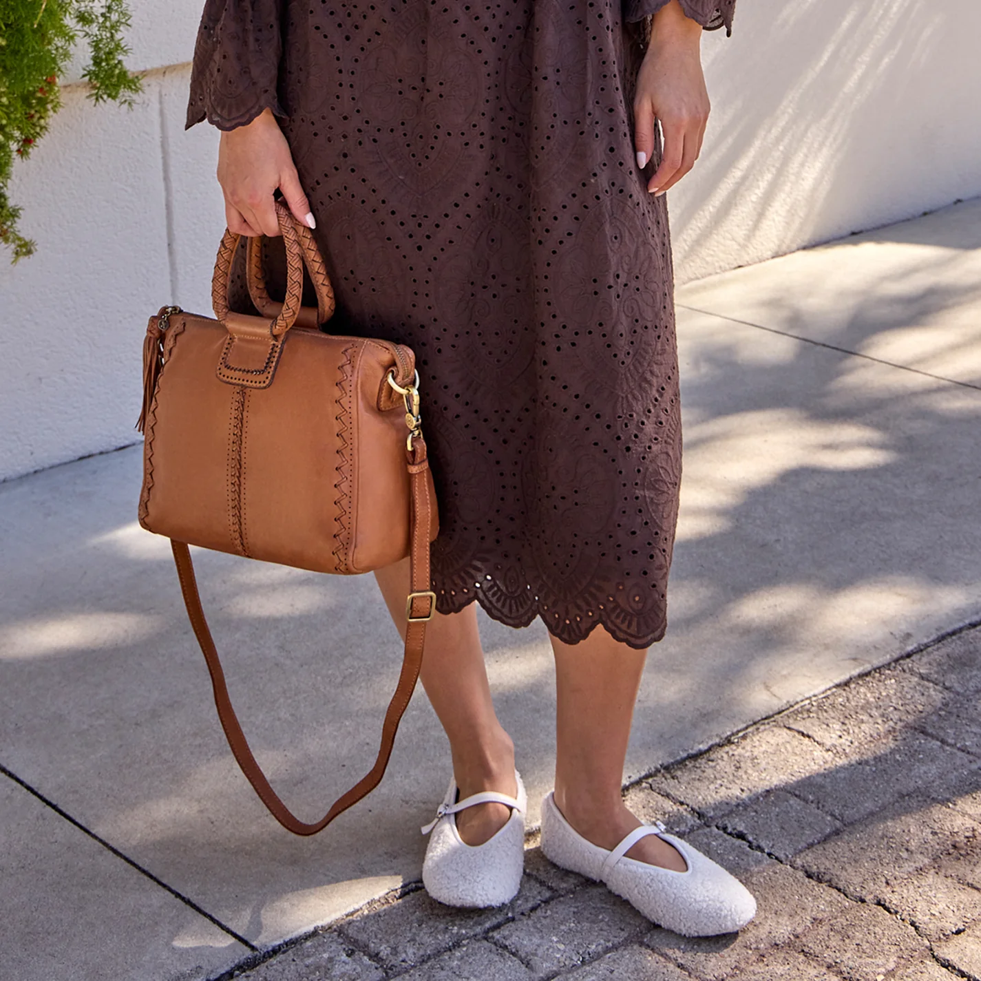 Sheila Medium Satchel In Washed Leather - Harvest Wheat - Image 2