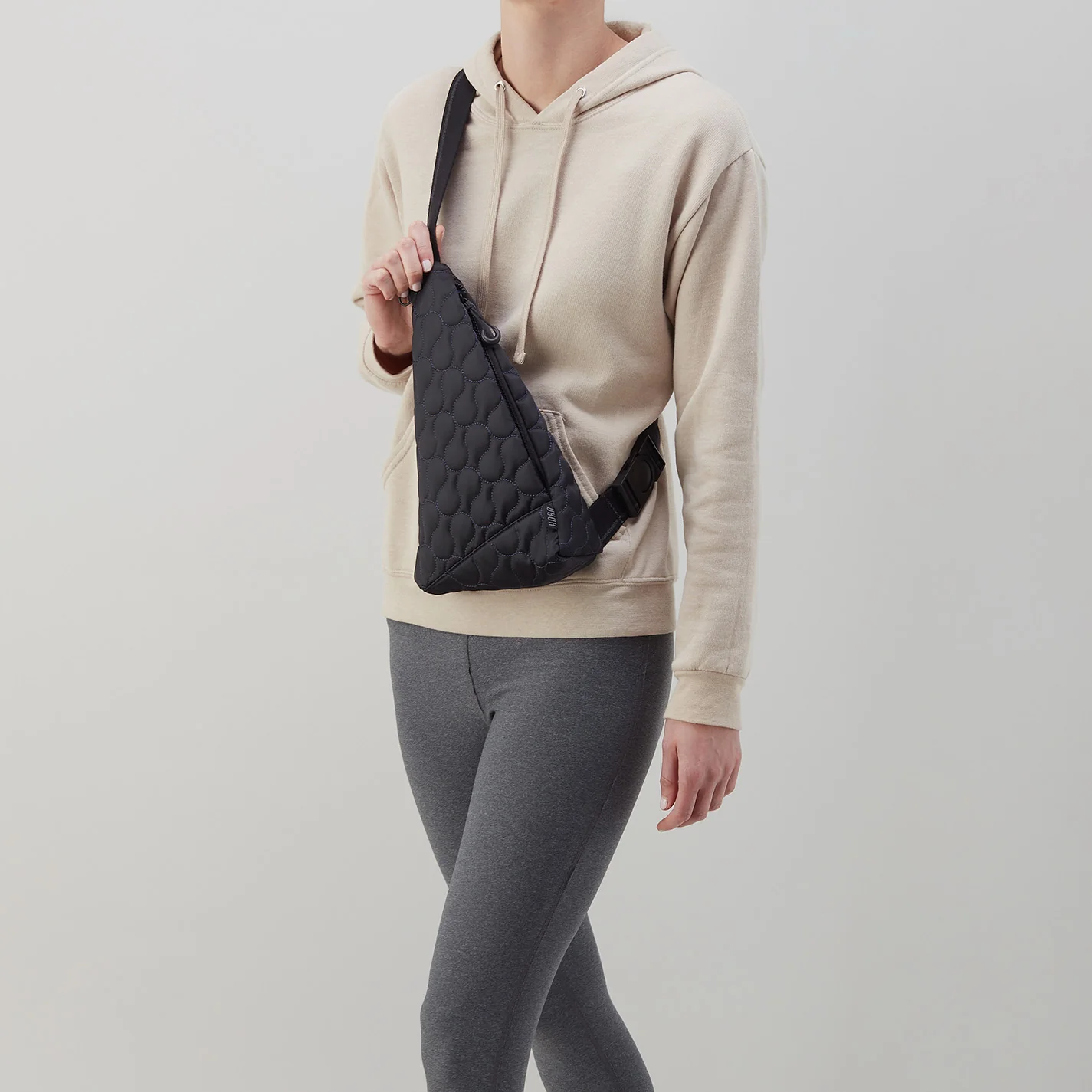 SURE THING Sling in CaRefiber recycled nylon - Stone - Image 8