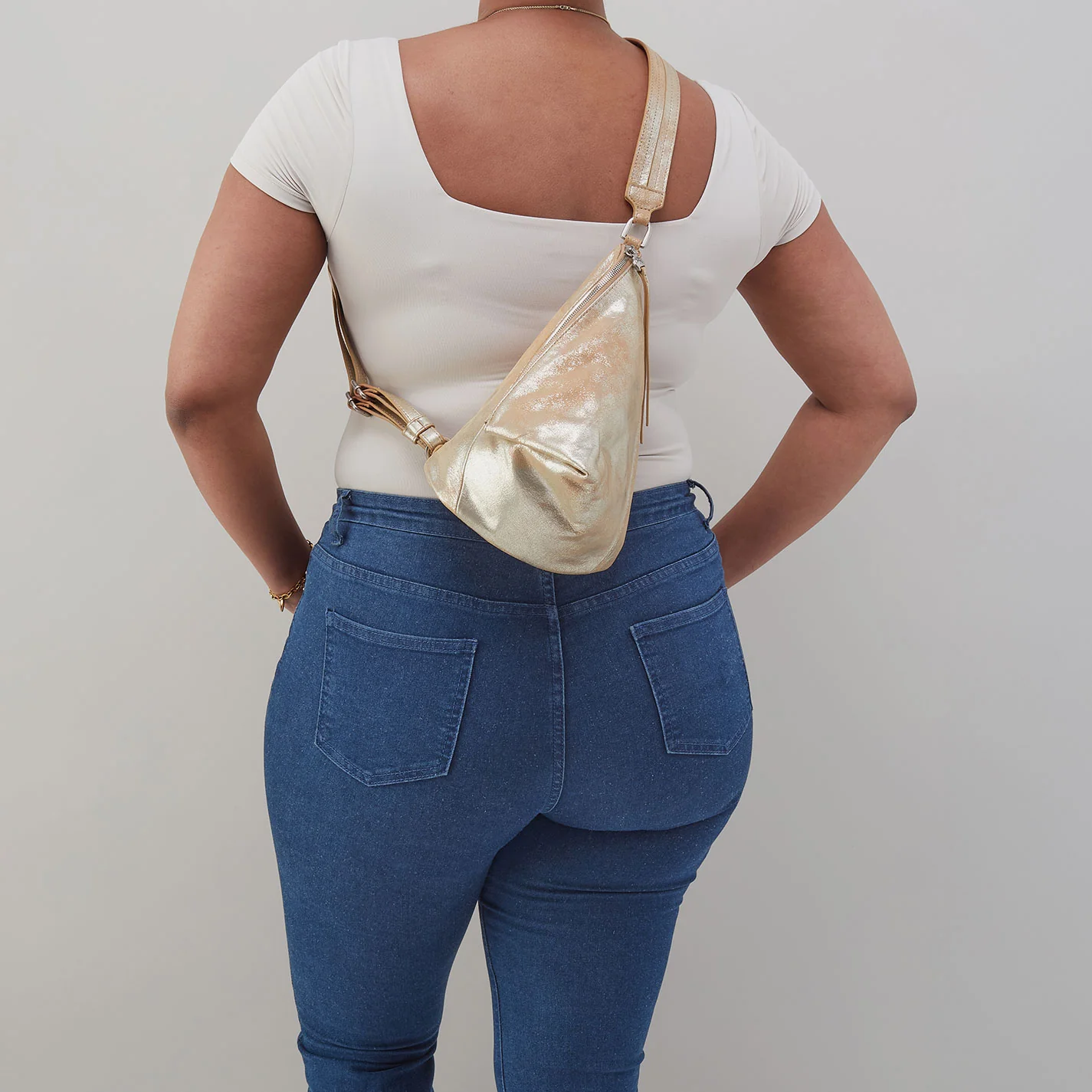 Sway Small Sling In Metallic Leather - Saddle Stardust - Image 3