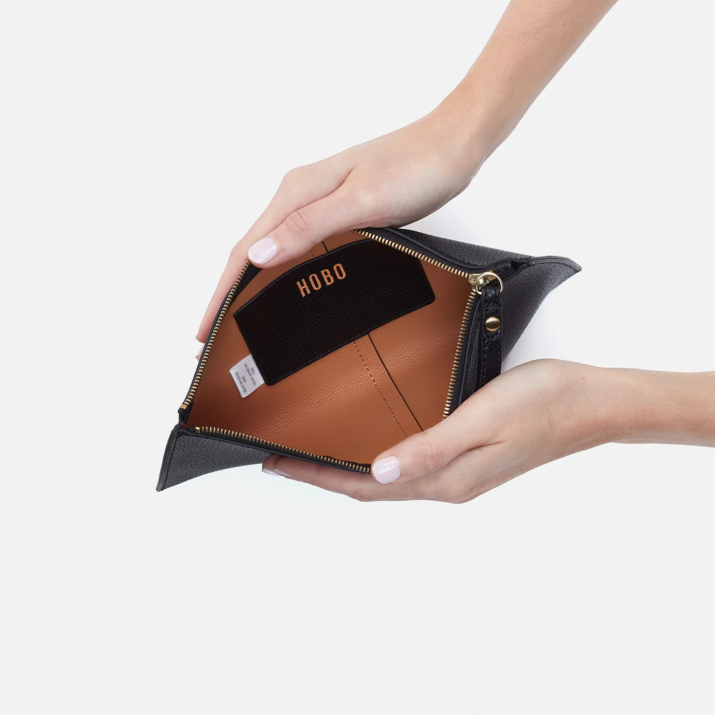 Vida Large Pouch in Micro Pebbled Leather - Black - Image 4