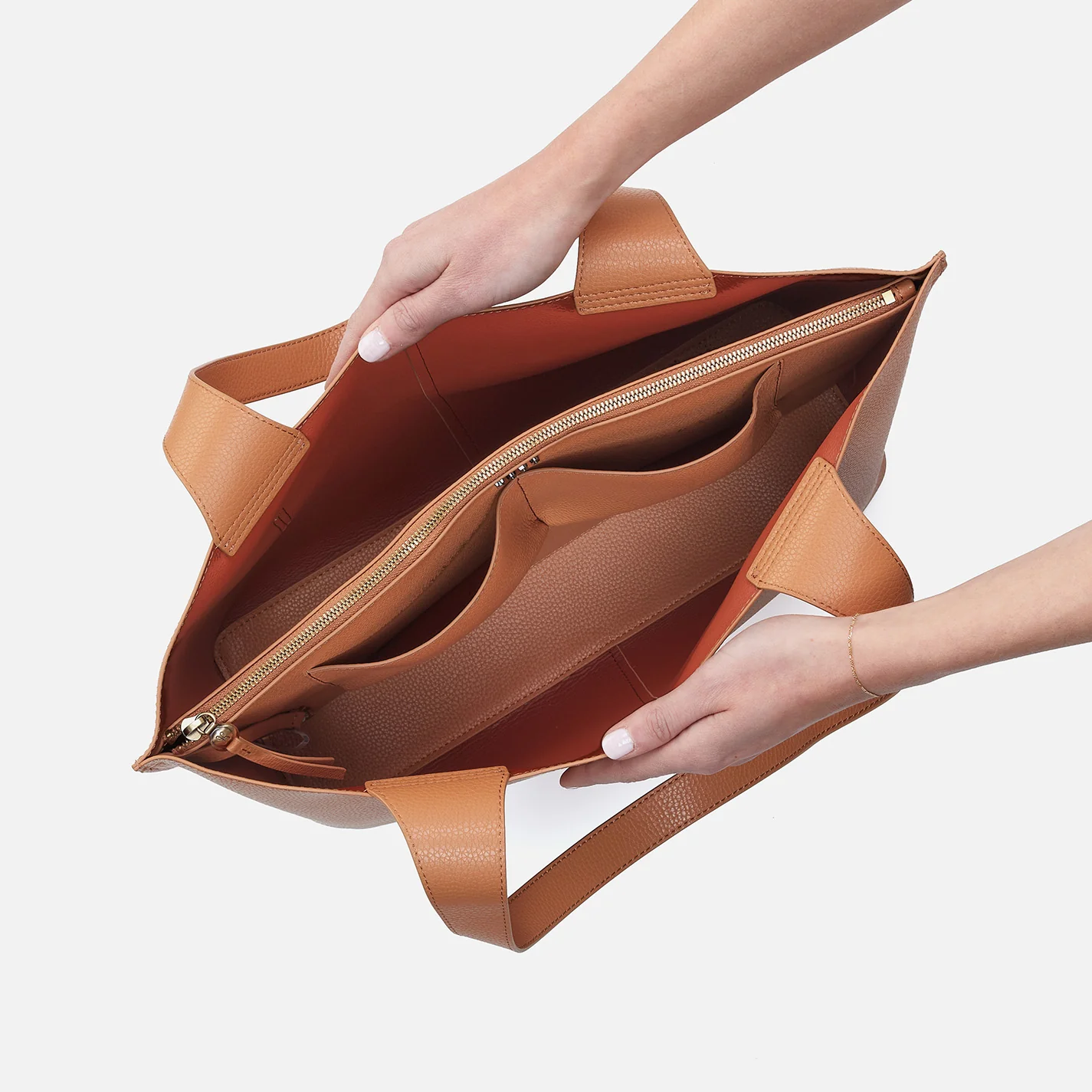 Vida Large Tote In Micro Pebbled Leather - Biscuit - Image 3
