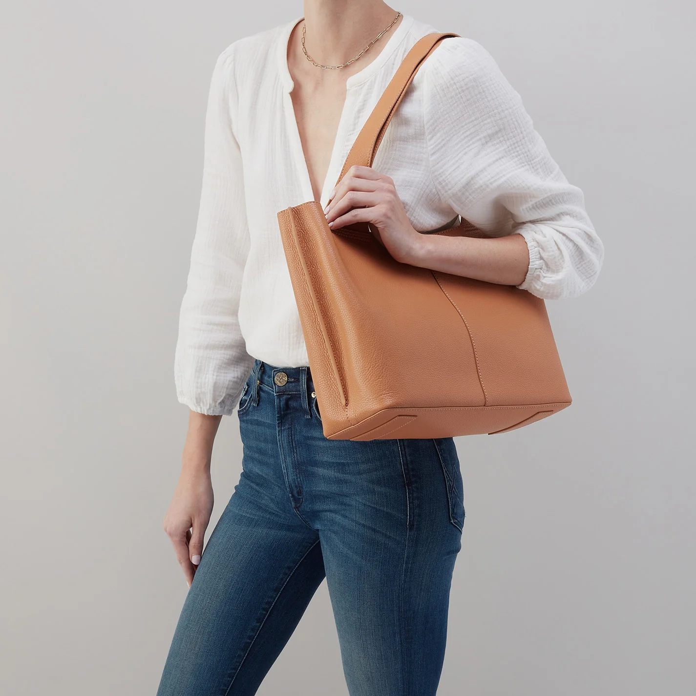 Vida Tote in Micro Pebbled Leather - Mood Indigo - Image 3