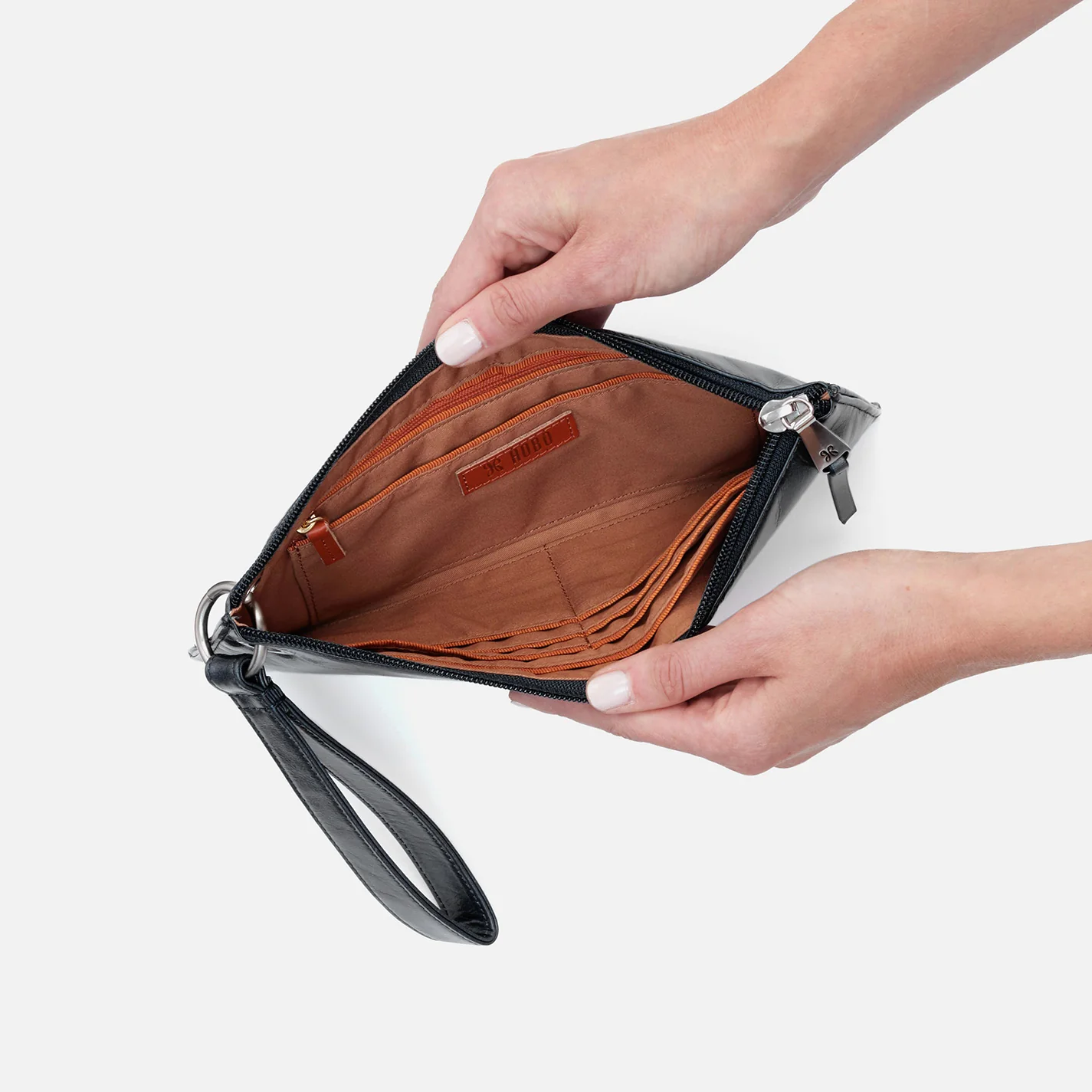Vida Wristlet In Polished Leather - Black - Image 3